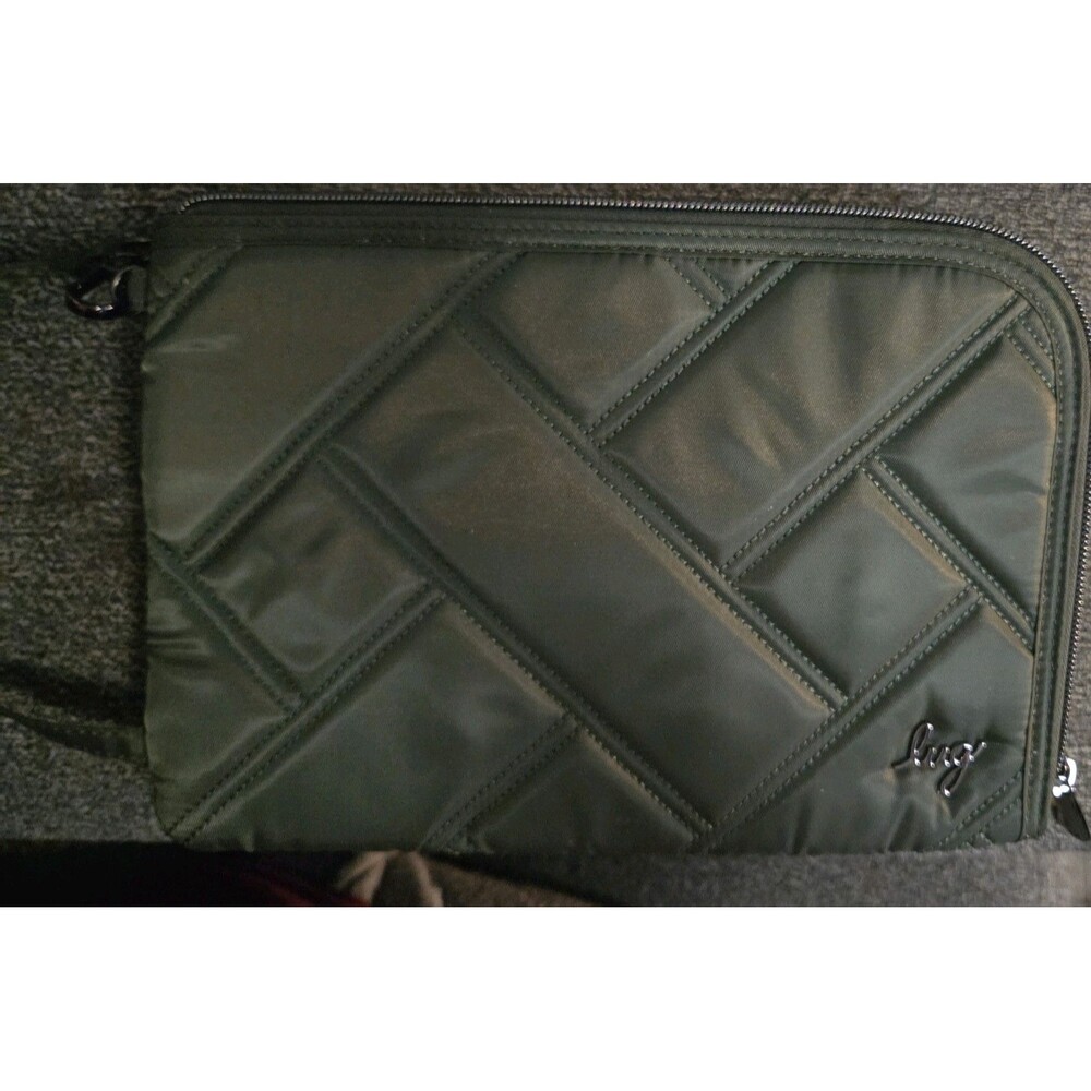 Lug Green Zip-Around halfpipe Wristlet Wallet